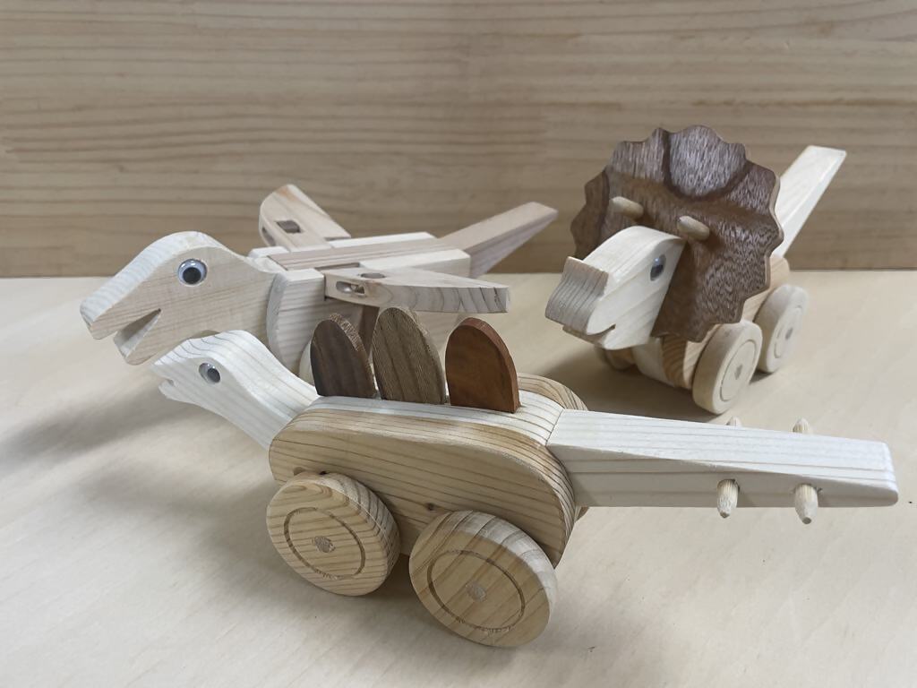 鳥獣対策森林保全室 動く木のおもちゃ作り