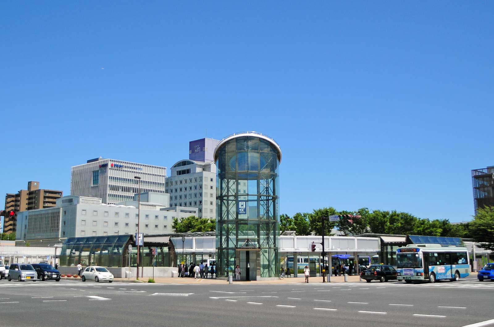 つくばエクスプレスつくば駅周辺の写真
