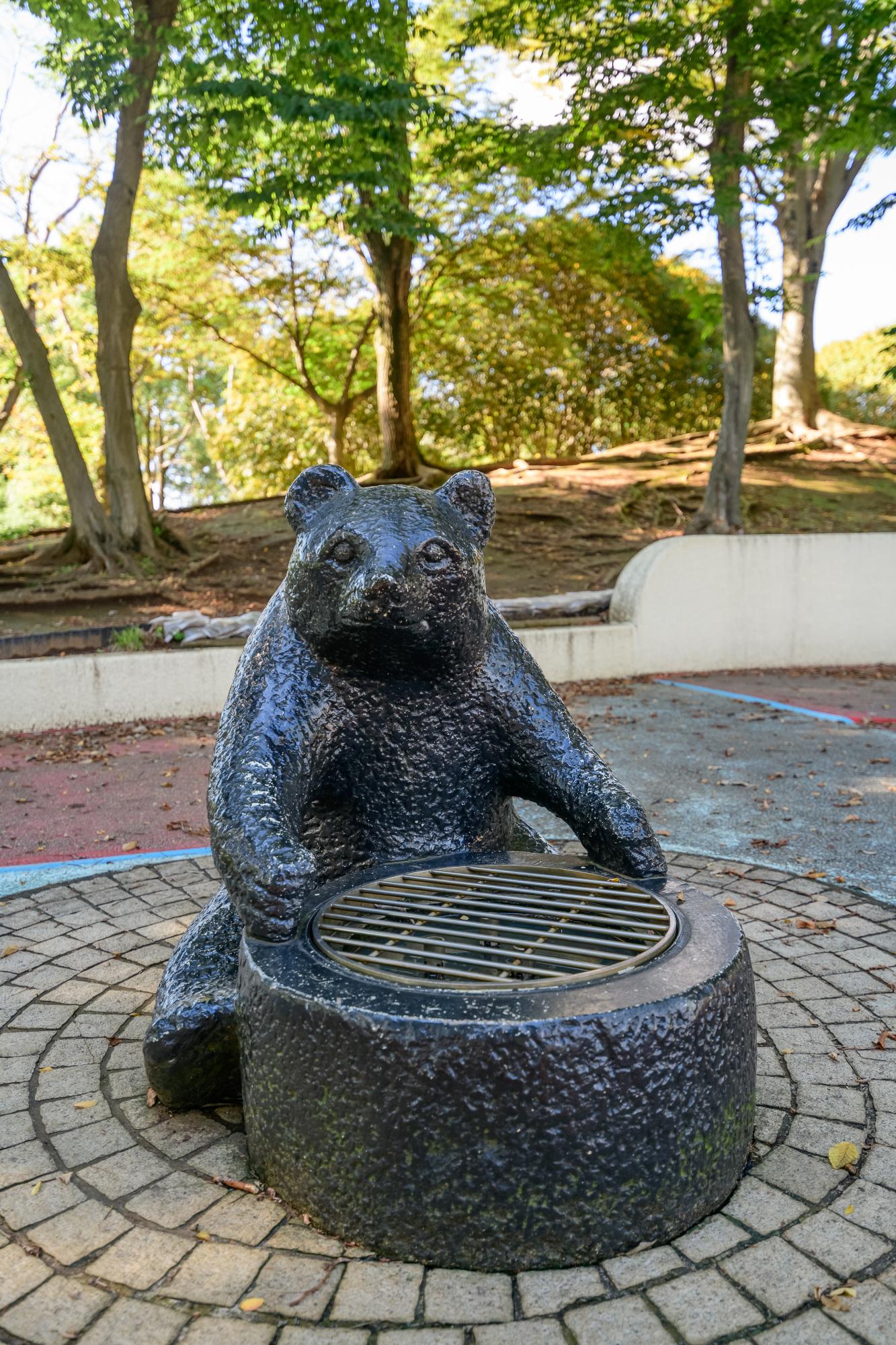 くまさんのいる松代公園のくまさん池の写真