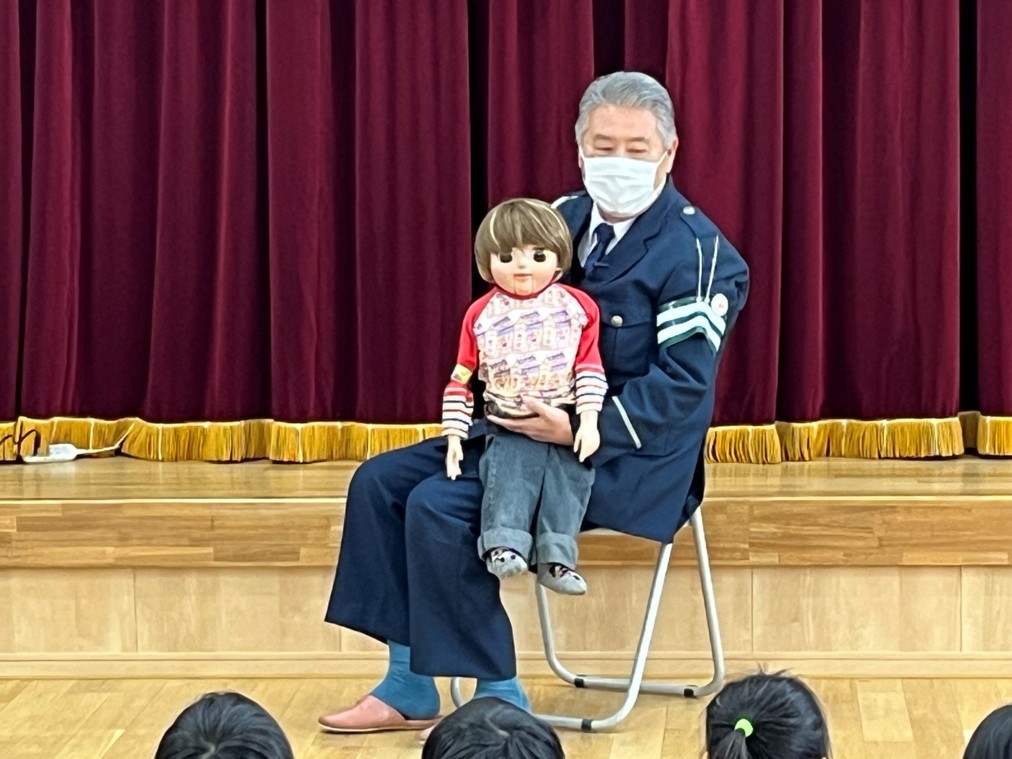 腹話術「ケンちゃん」