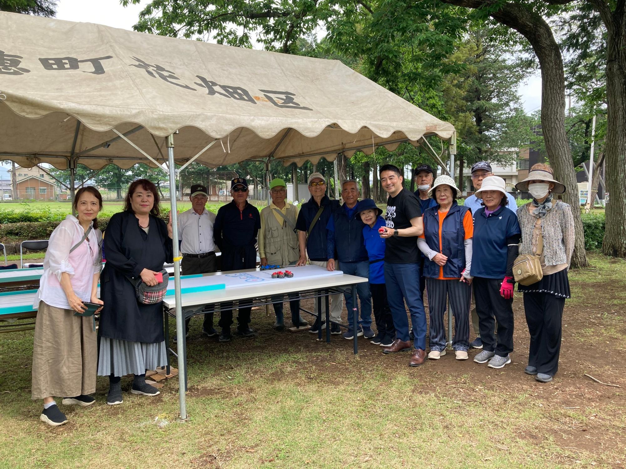 参加者の皆さんと記念撮影