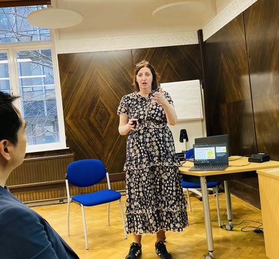 「Co-operatives UK」CEO ローズ・マリー氏との協議の様子