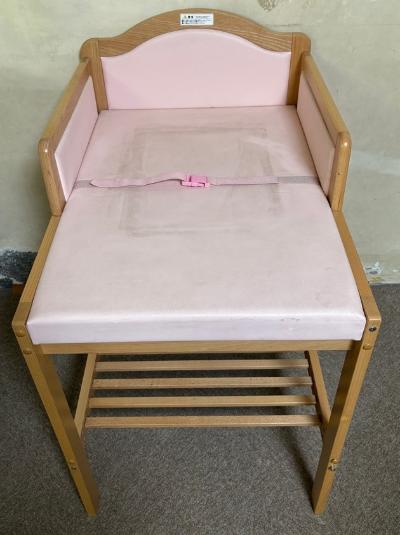 おむつ交換台