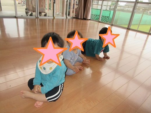 ホールで遊ぶちゅうりっぷ組