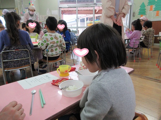 次に出るお料理を楽しみに待っていました。