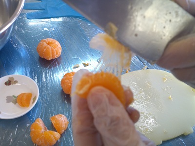 みかんの薄皮むき