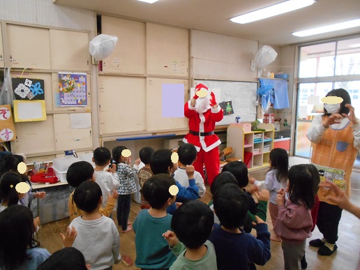 サンタとダンス