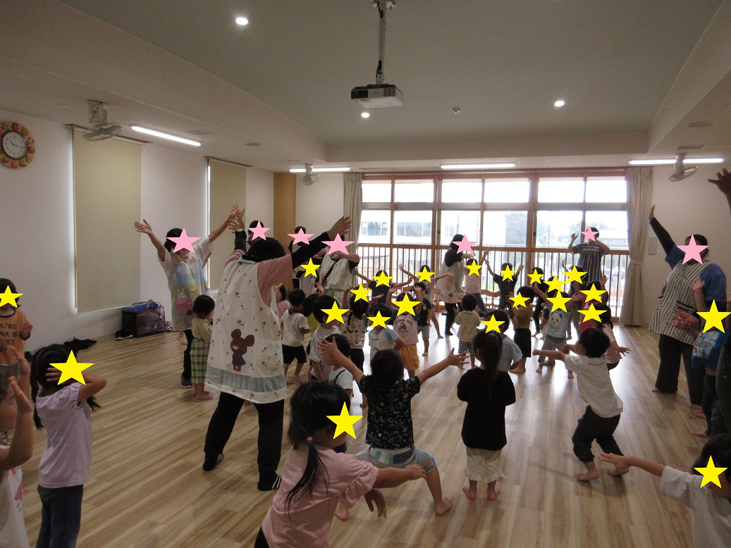 みんなで盆踊り