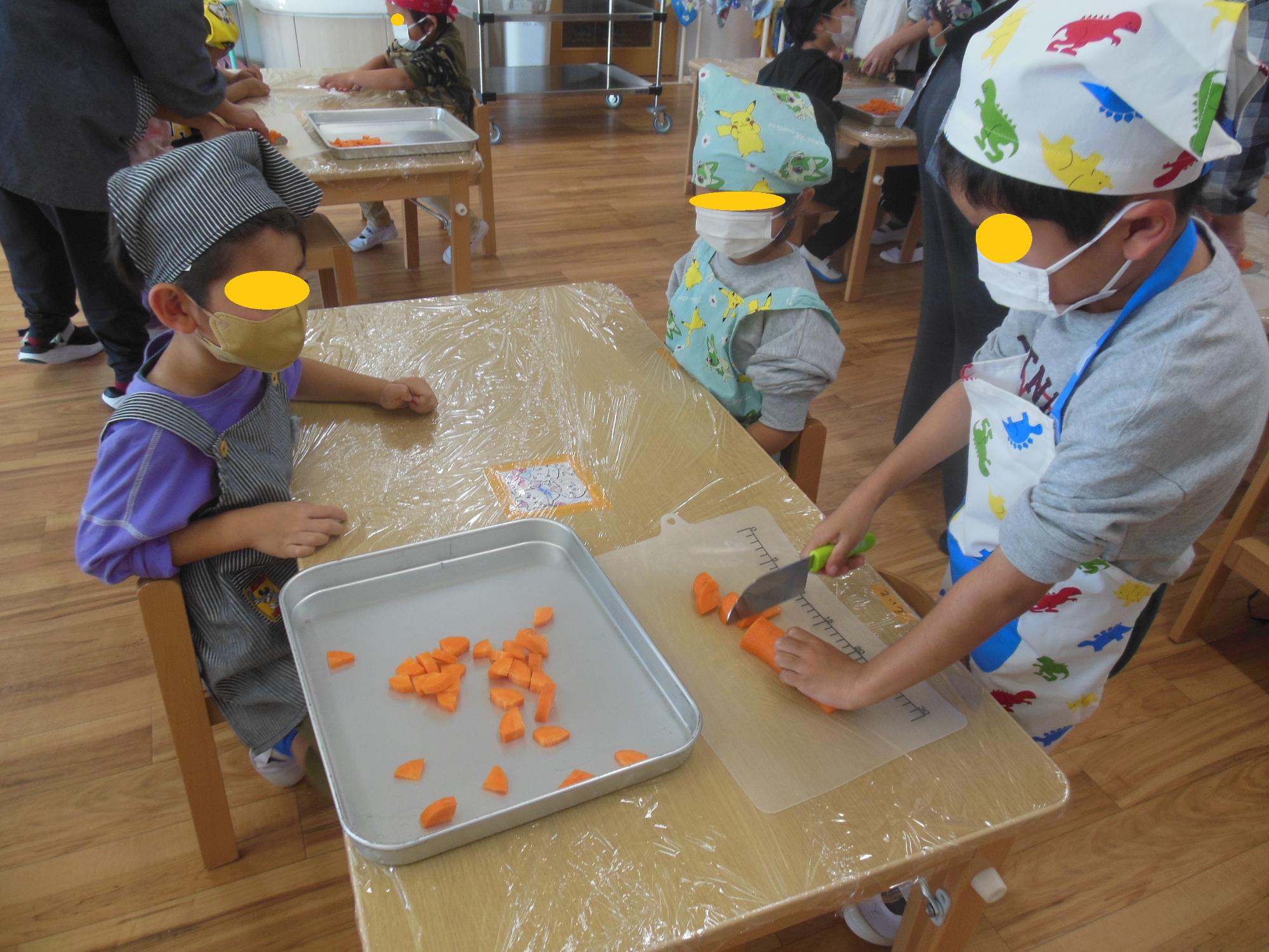 R711クッキング保育2