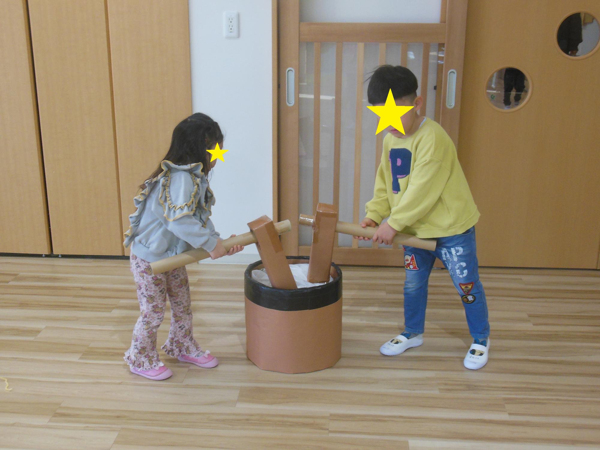 R801フェイク餅つき