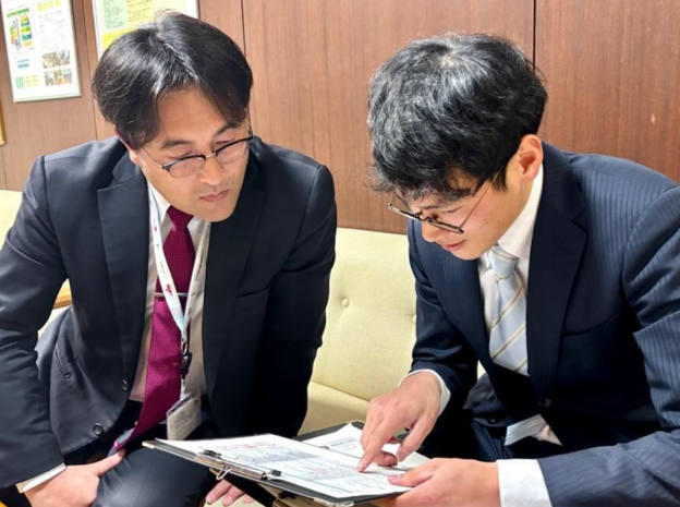 授業の内容について話す様子