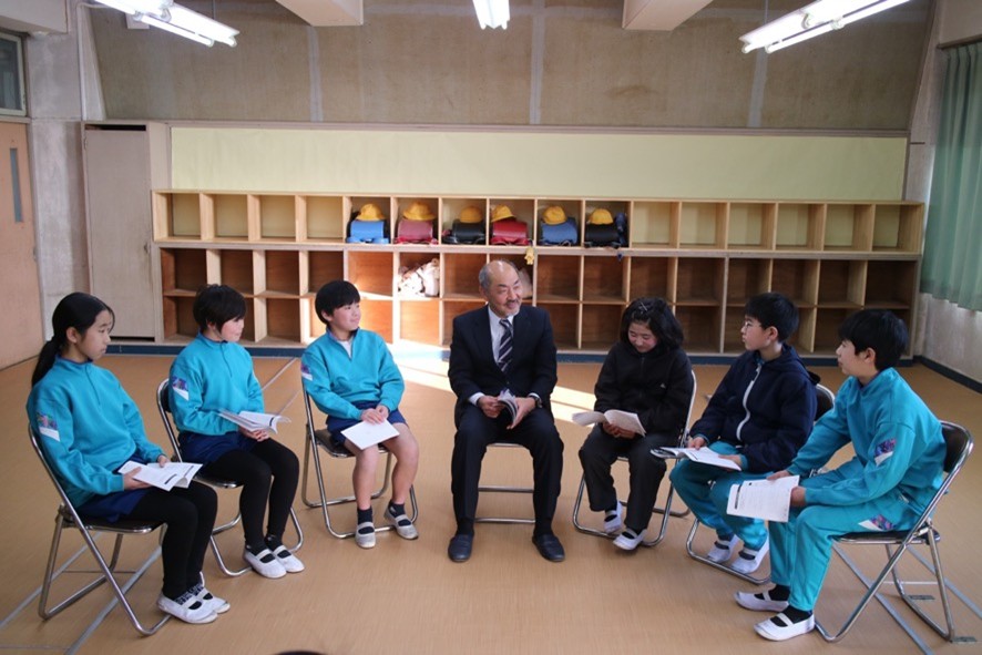 座談会の様子1