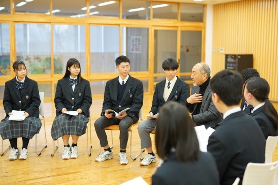 座談会の様子2