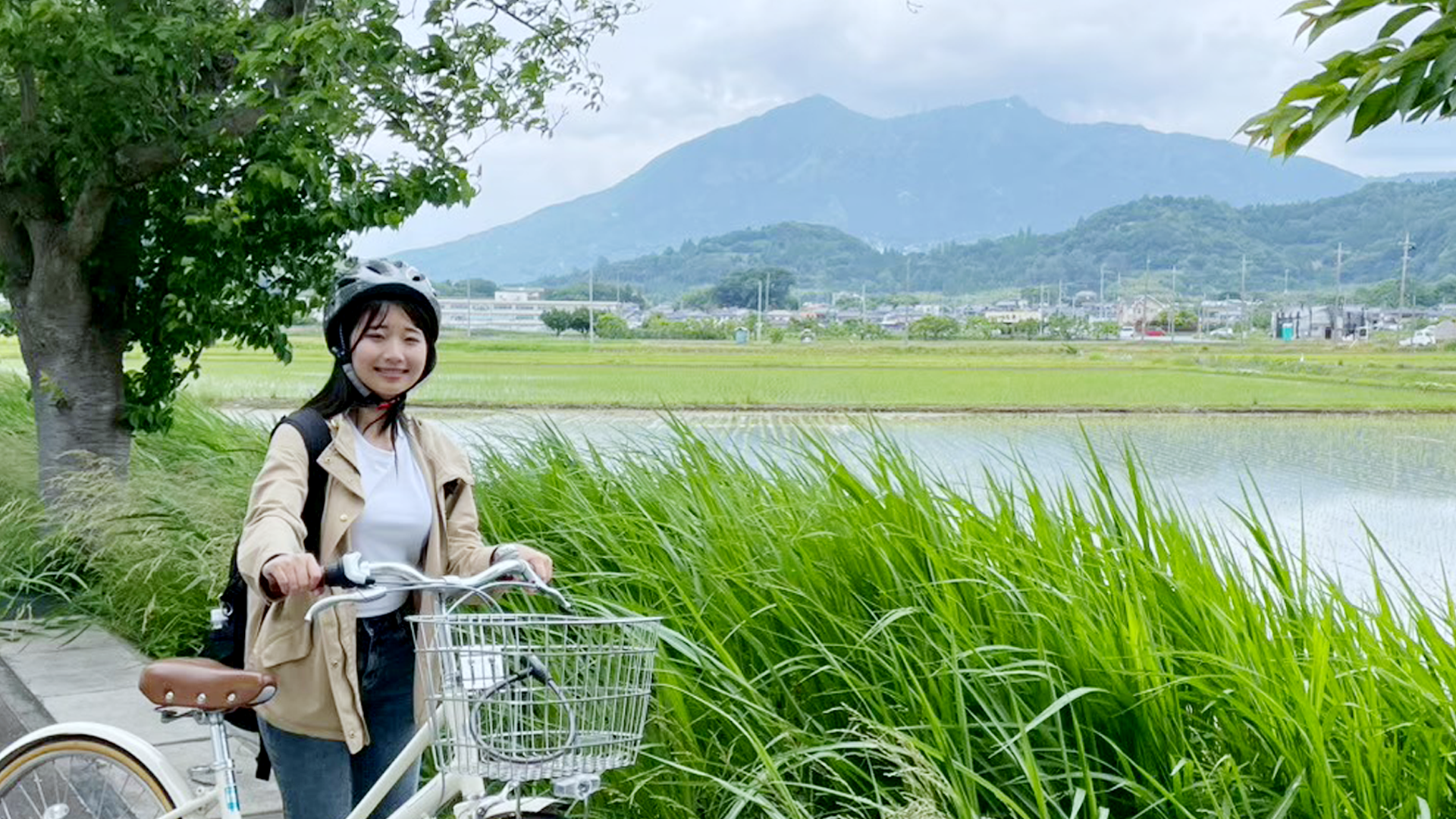 観光大使の鉄谷さんの写真