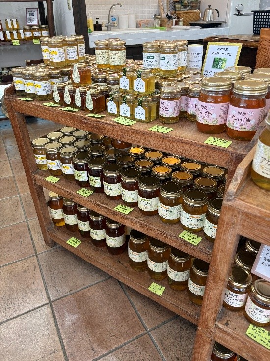 販売品のはちみつ