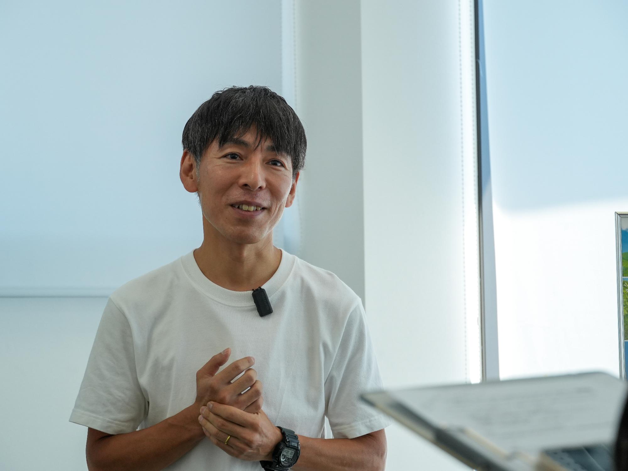 ラールアワーの谷島さん