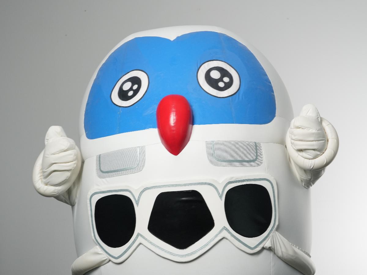 サムアップするフックン