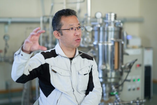 説明をする大塚祐一郎主任研究員2