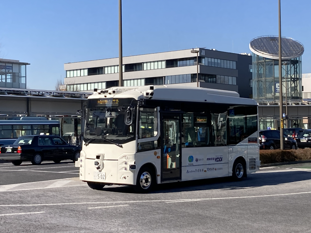 自動運転バス