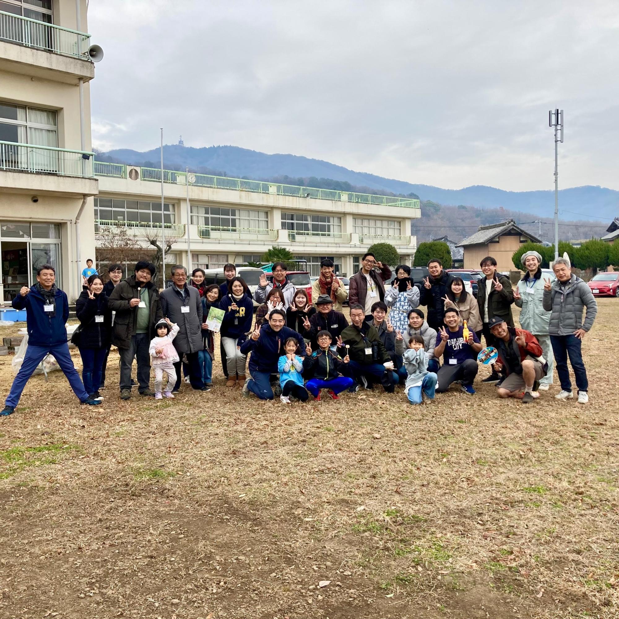 小田小交流プラザでの集合写真