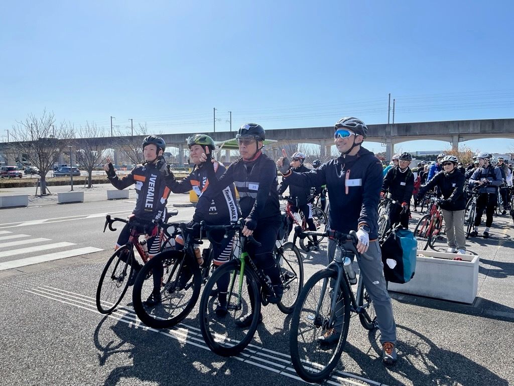 市役所から出発。一緒になったみなさんは水戸や笠間から参加してくれてました。