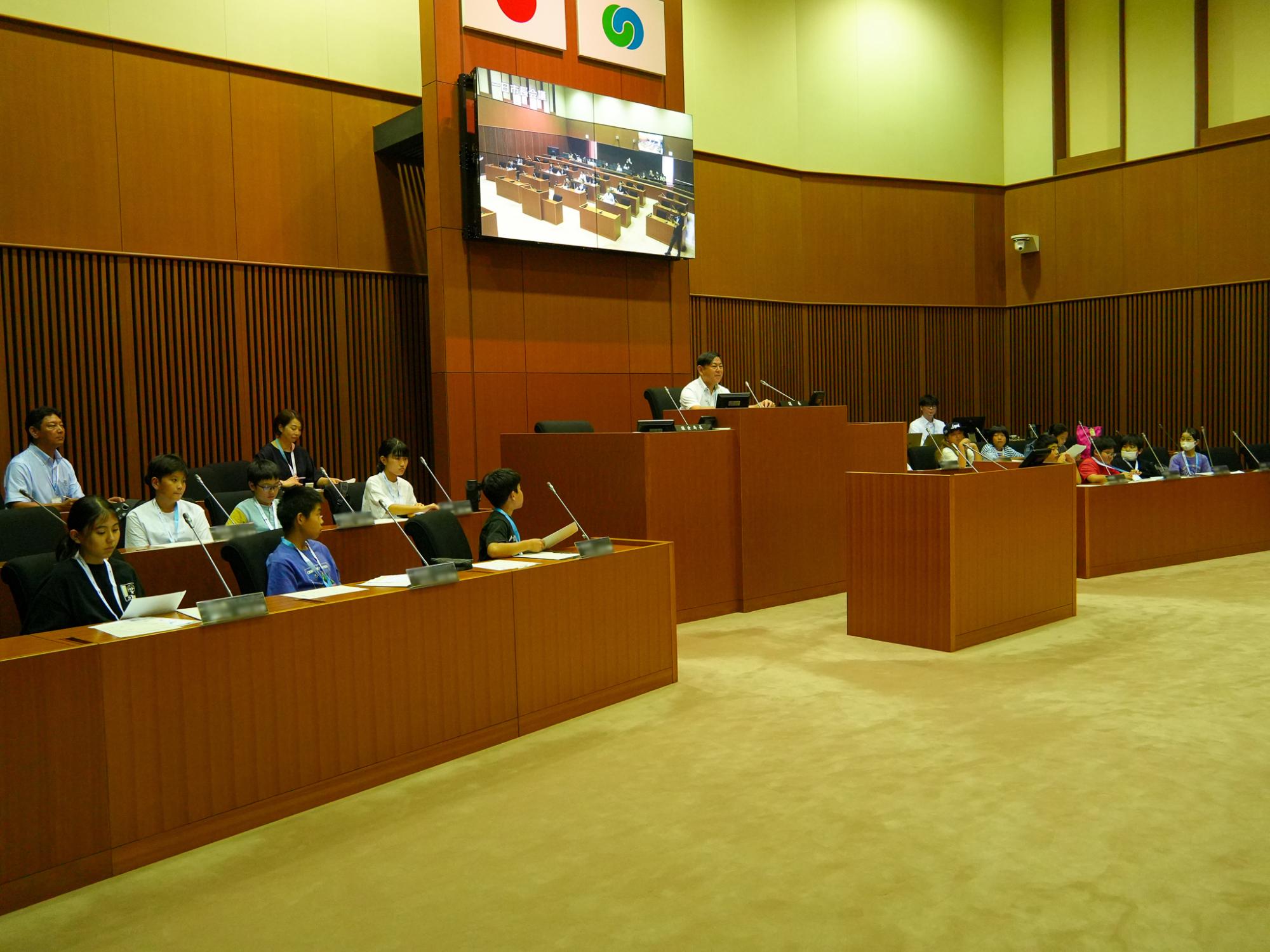 一日市長体験の様子（所信表明1）