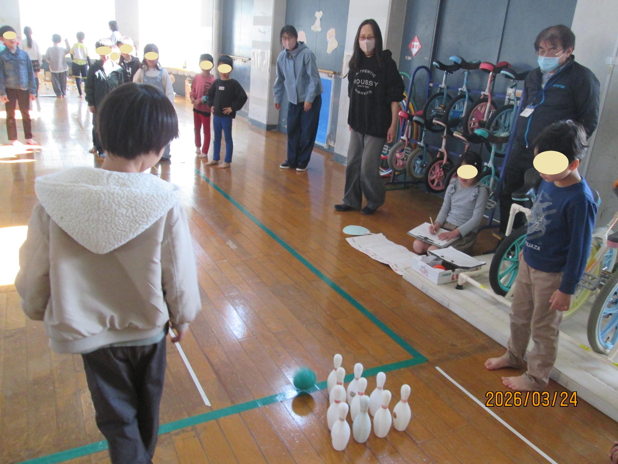 ボウリング競技中