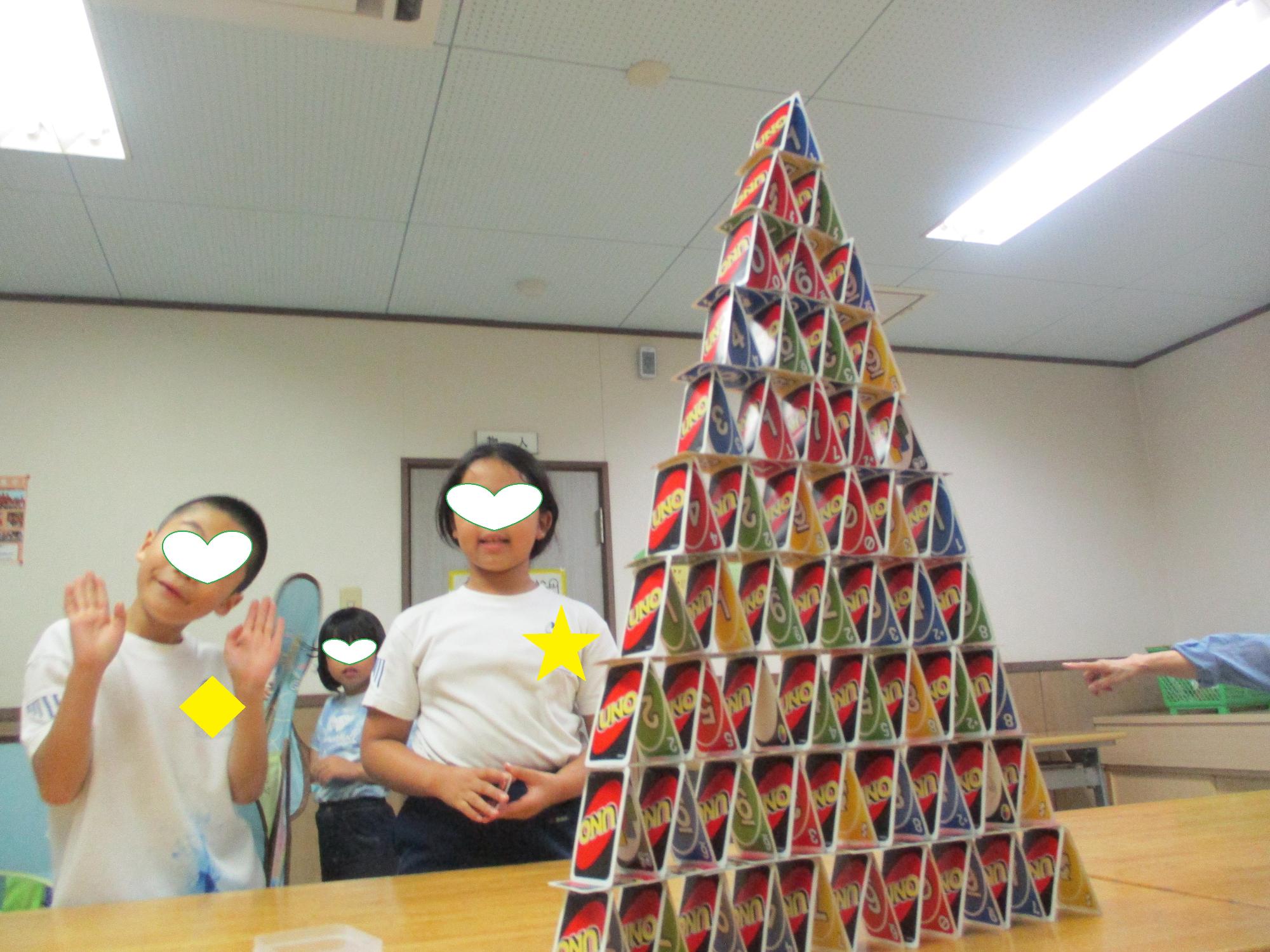 10段にも上るウノタワー