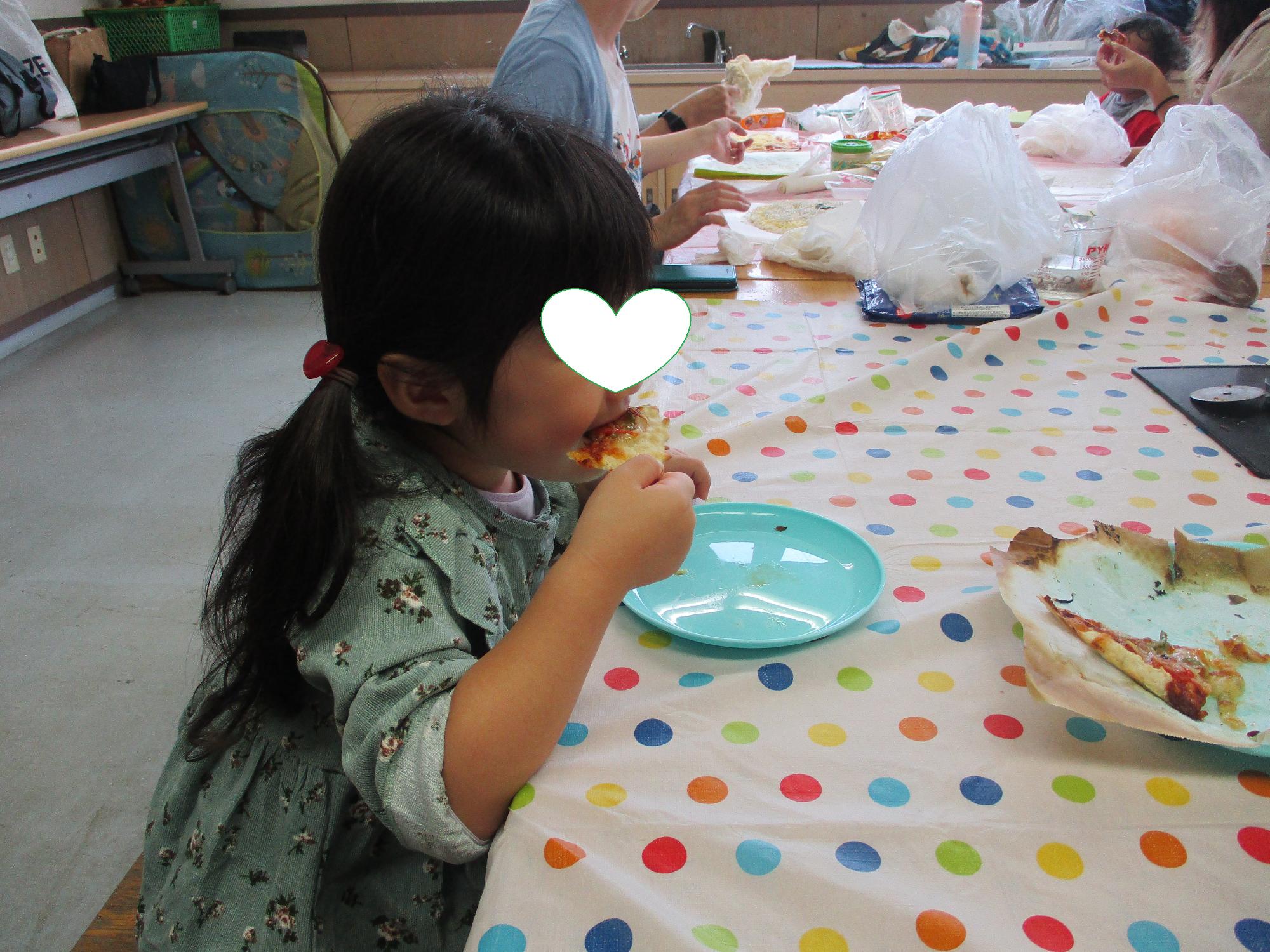 がんばって作ったピザは最高