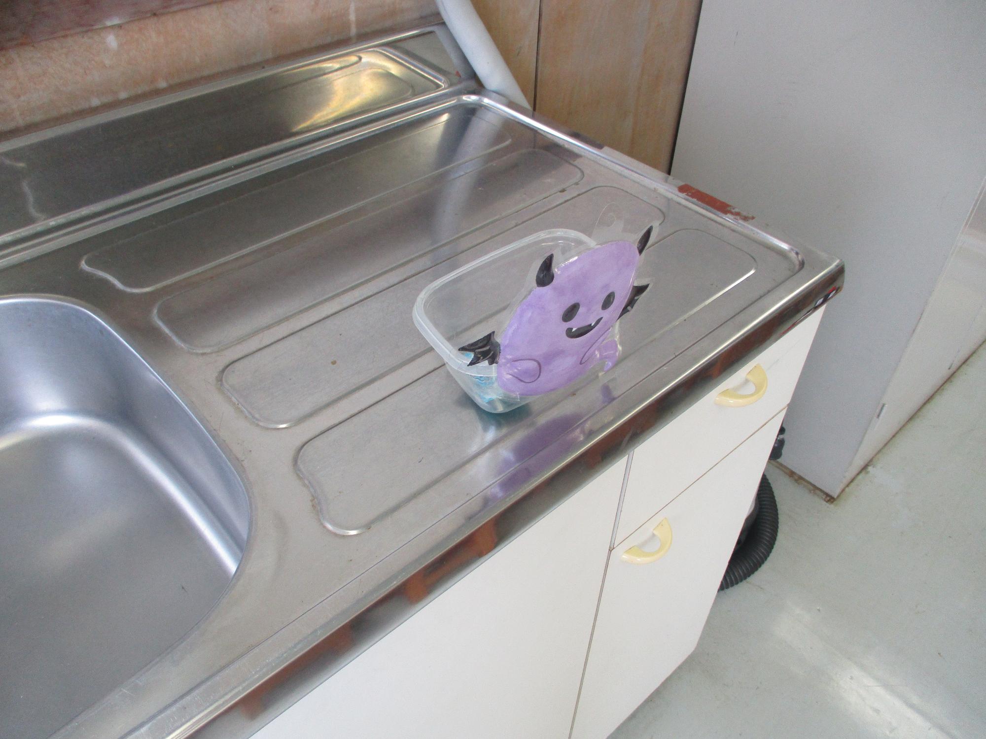 館内のいろんな場所にかくされているおやつ