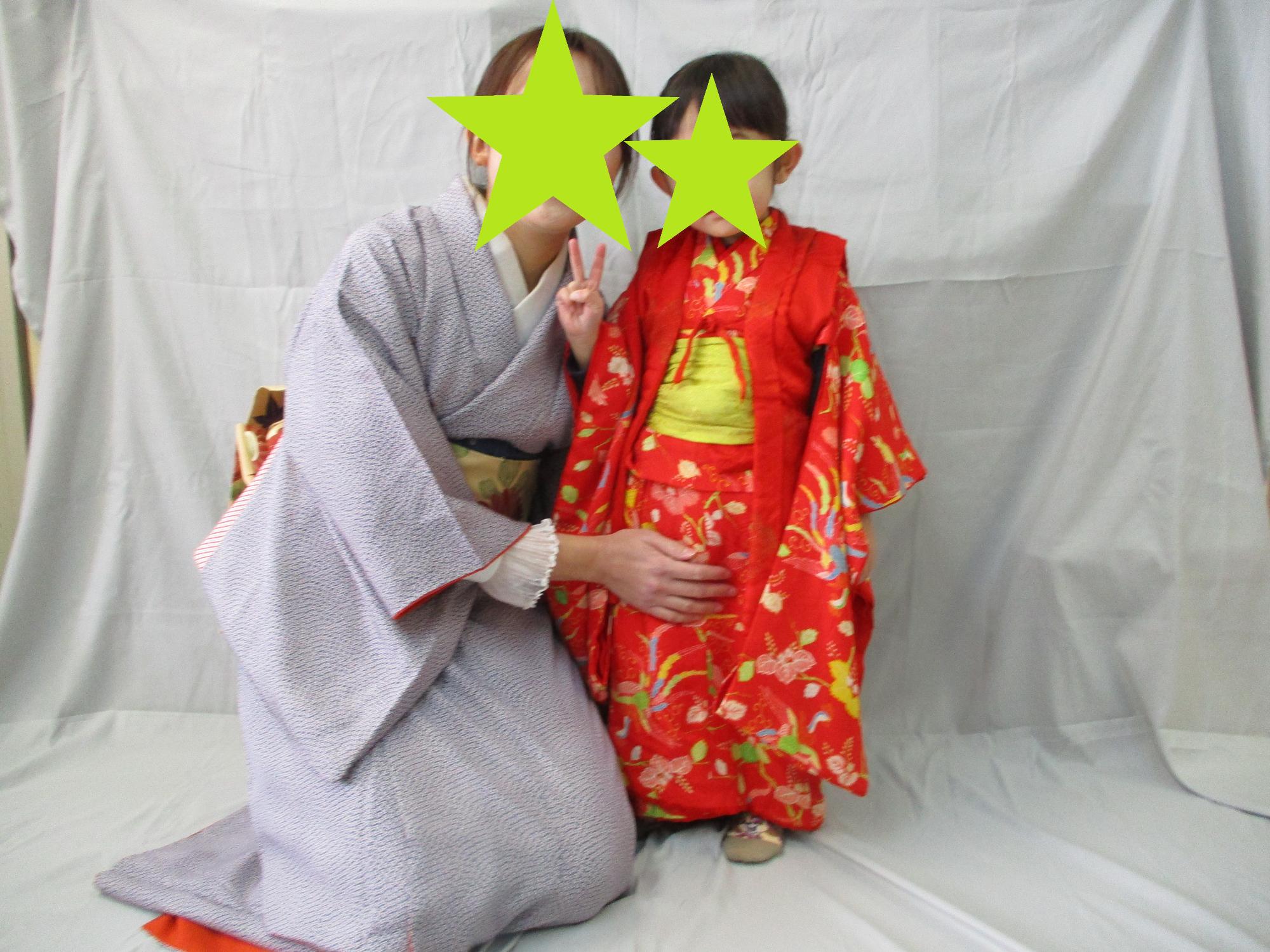 着物を着た親子