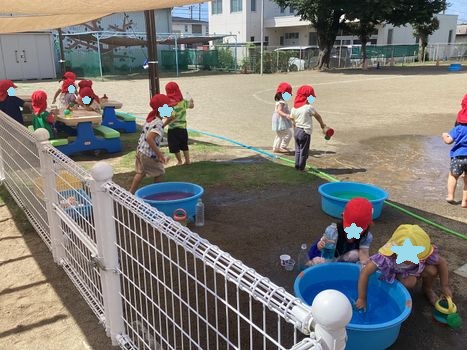 みんなで水遊び