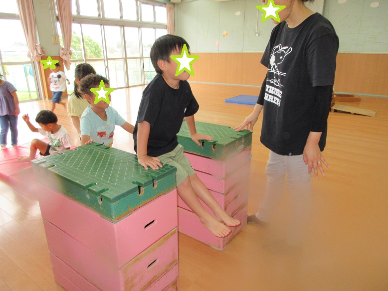 巧技台で遊んでいます