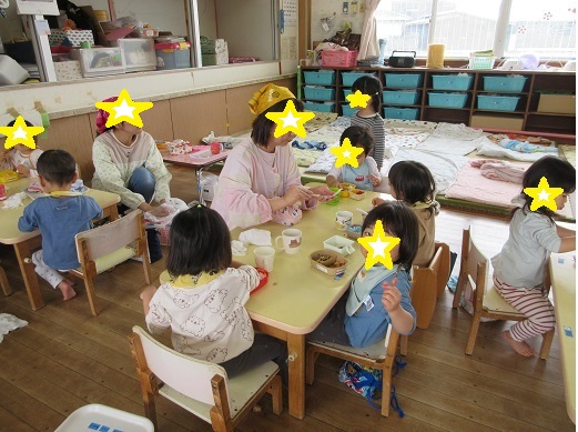 みんなで食べるお弁当はおいしいです