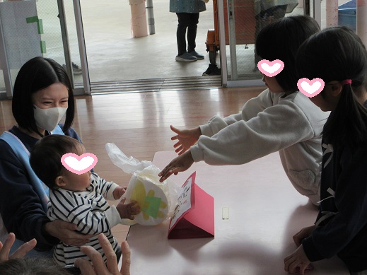 お買い物を楽しむちゅうりっぷ組