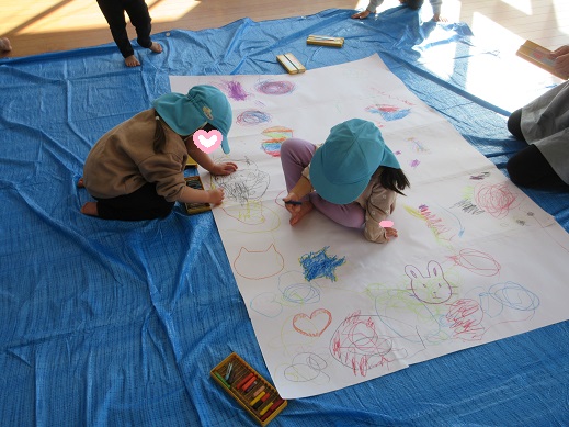 お絵かきコーナーの様子