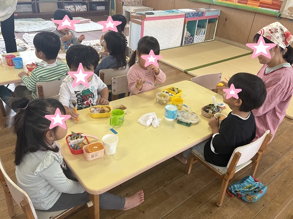 2歳児クラスの様子