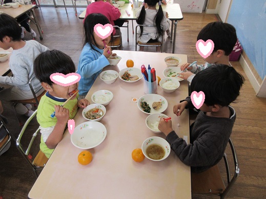 芋汁を喜んで食べるさくら組