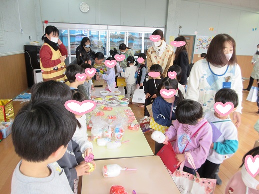 買いものごっこの様子