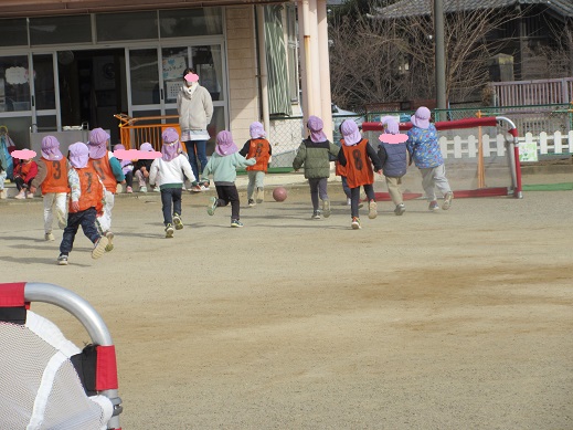 さくら組のサッカー対決