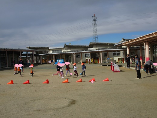 すみれ組のサッカー対決
