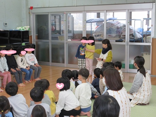 お別れ会の進行するさくら組