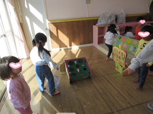 動物的当てを楽しむ様子