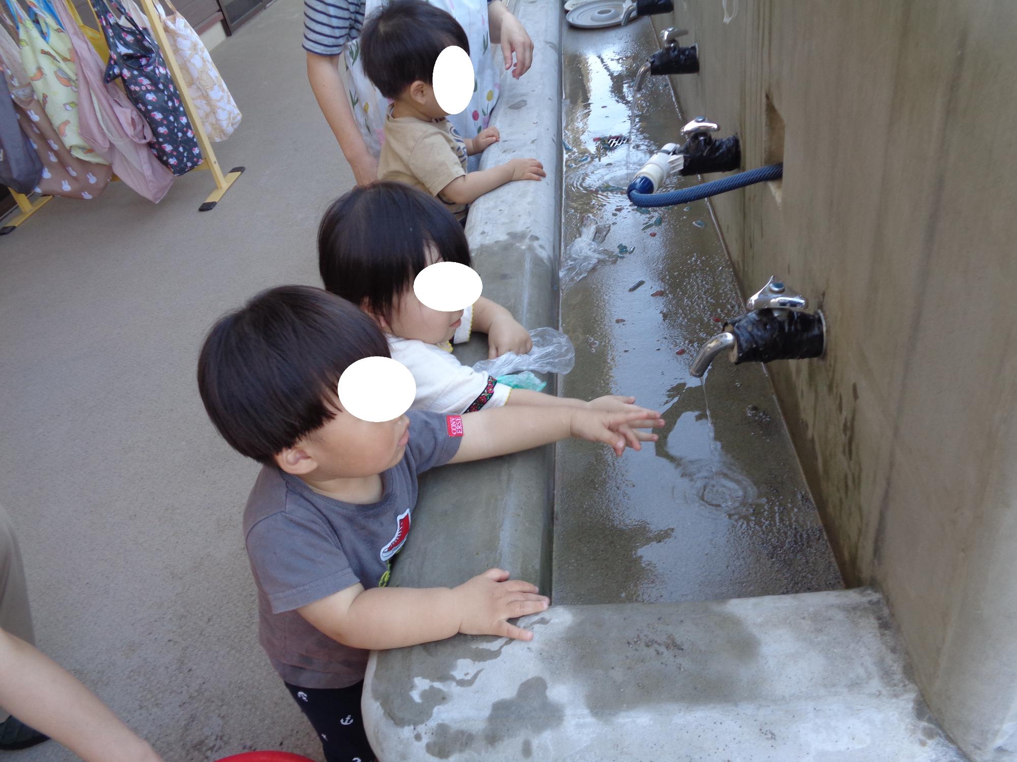 ちゅうりっぷ組の水遊び