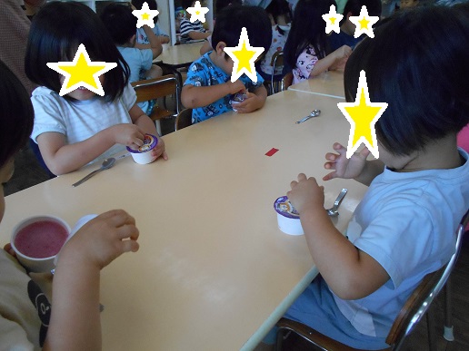 食べているところ3