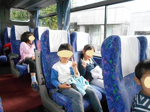 バスの中の様子