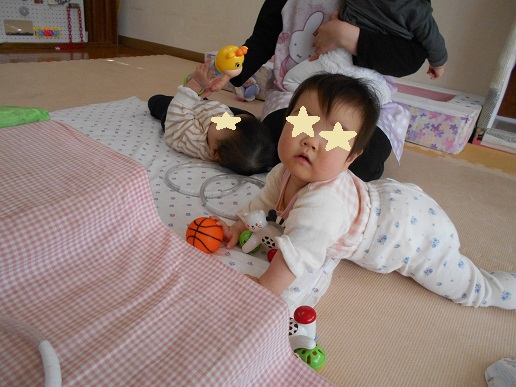 0歳児室内遊び