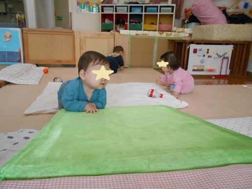0歳児室内遊び