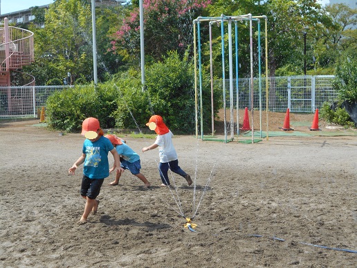 スプリンクラー遊び