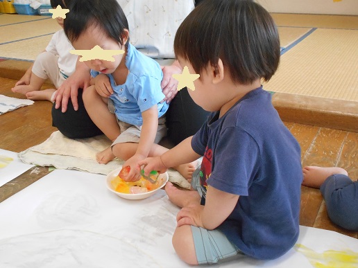 1歳児氷遊び